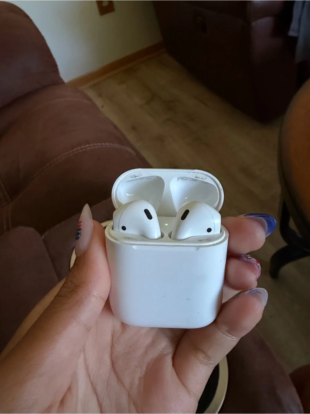 Apple Gen 2 airpods